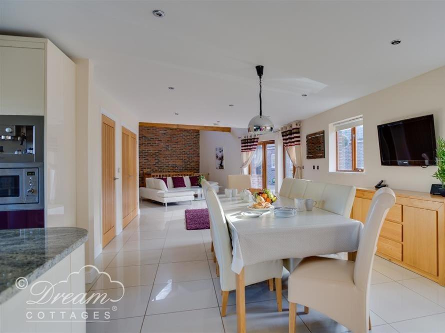 Baytree Lodge Уеймут Екстериор снимка